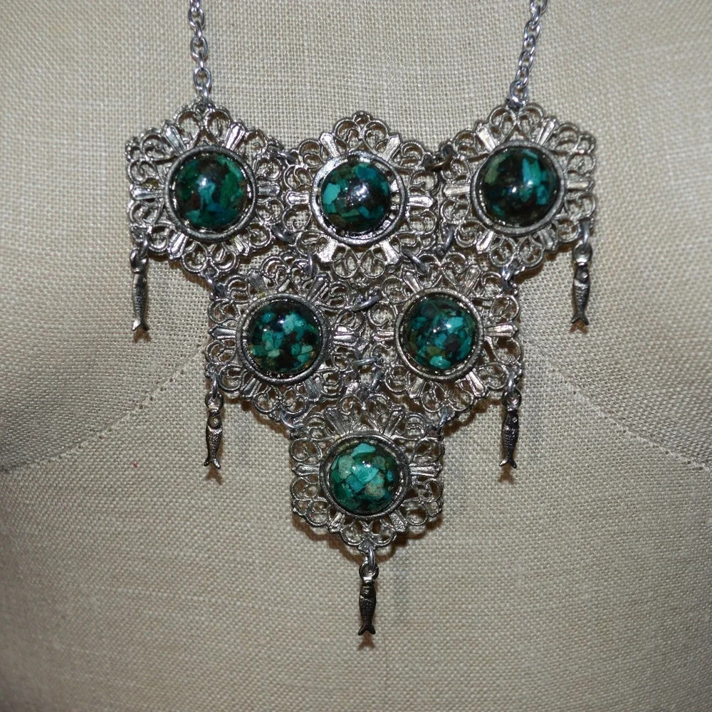 Vintage Turquoise Chip Fish Necklace